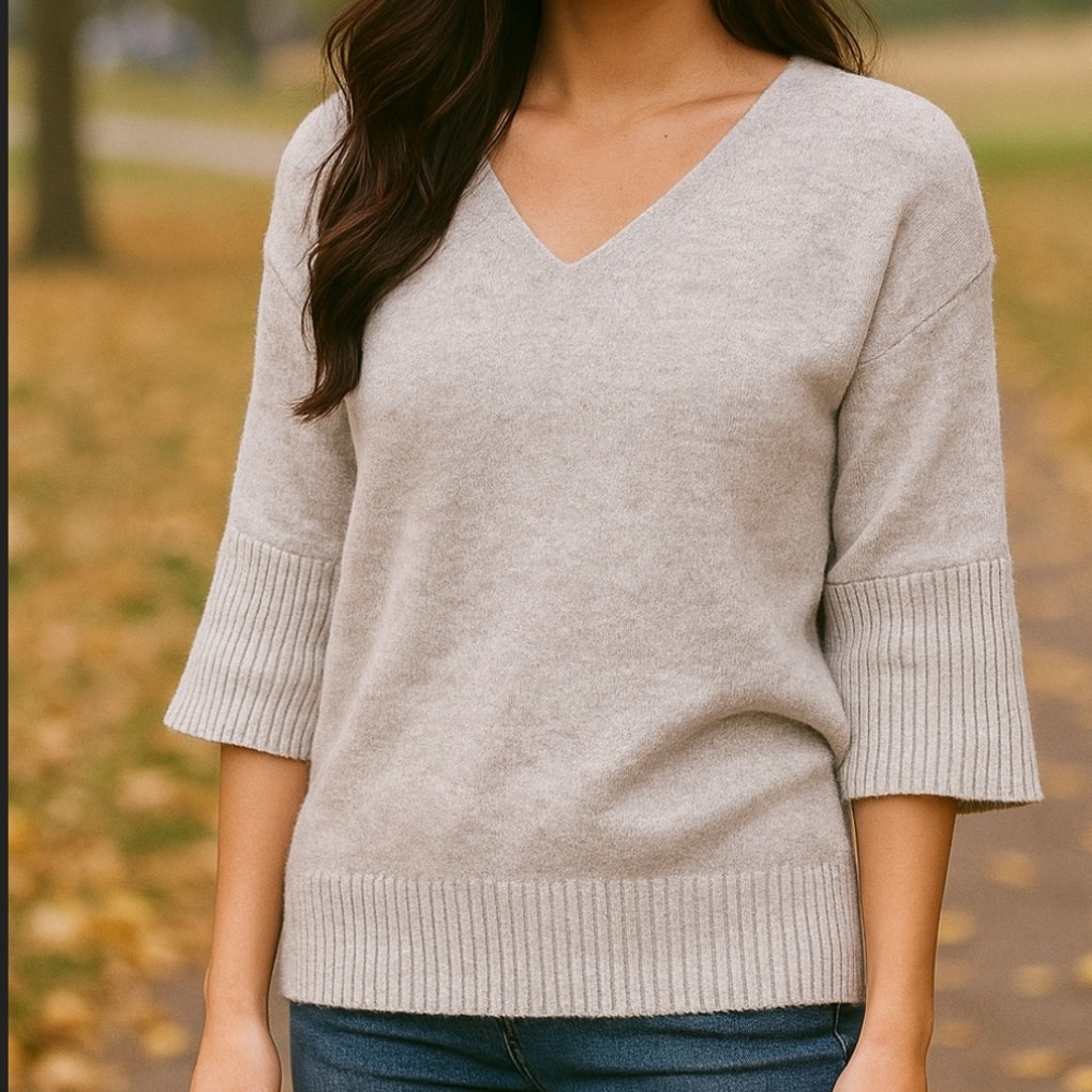 Elaine Turner 100%‎ Cashmere Sweater Gray Ribbed Sleeve V-Neck Luxe Soft Knit